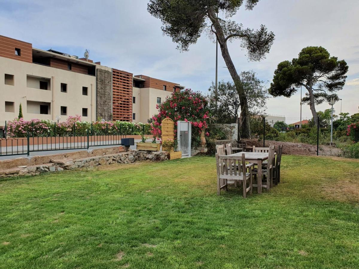 Hotel Le Virevent Saint-Raphaël Exterior foto